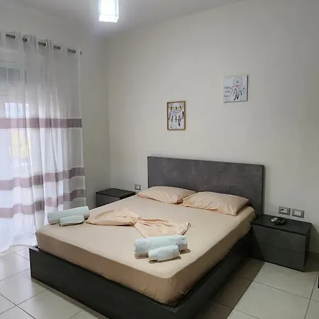 Habitación en casa particular Double With Shared Bathroom *