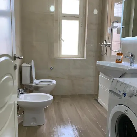 Double With Shared Bathroom *