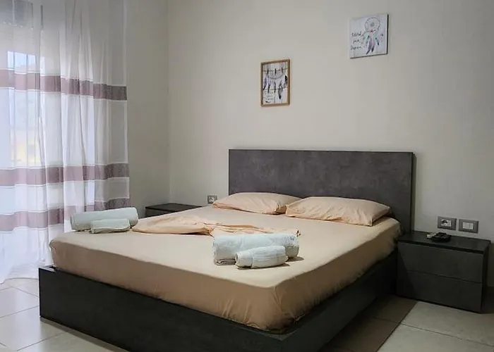 Alloggio in famiglia Double With Shared Bathroom